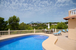 Villa with pool and hot tub on golf course